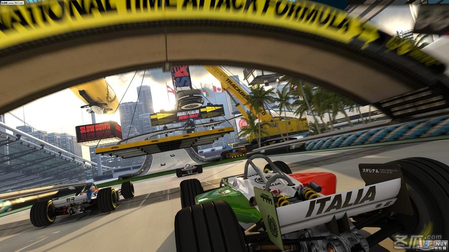 赛车碰撞赛道狂飙_游戏名称手游下载_安卓苹果最新版本