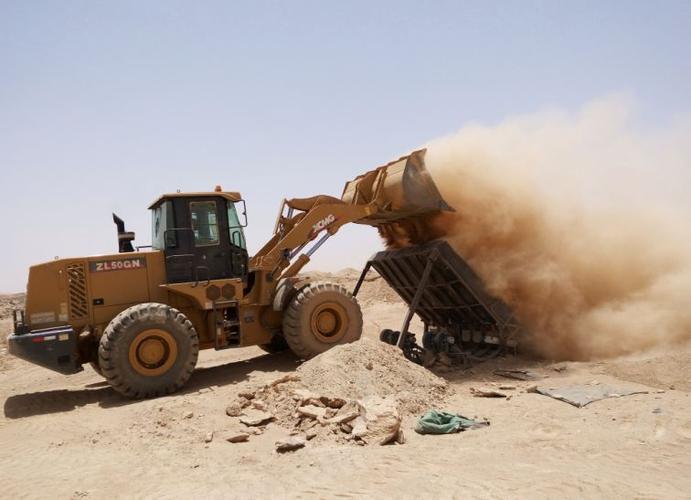 沙漠大铲车游戏下载_沙漠大铲车手游下载_沙漠大铲车安卓苹果app