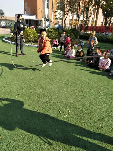 花样跳绳游戏官网下载app_花样跳绳手游攻略_安卓苹果最新版本